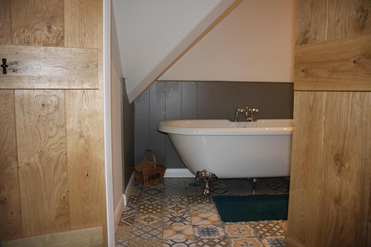 Wonderfully Spacious Luxury Holiday Cottage Билингсхърст Екстериор снимка